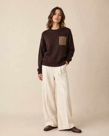 Attire sweater