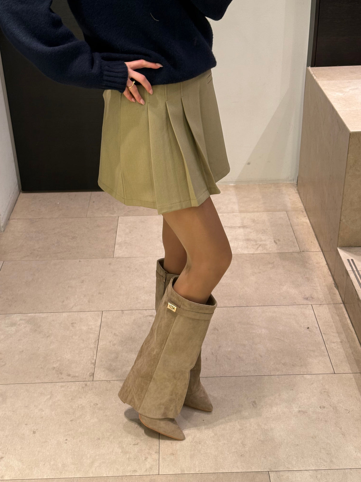 Label C Viral Boots