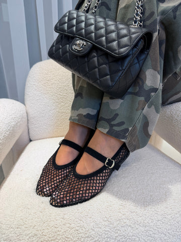 Lola flats