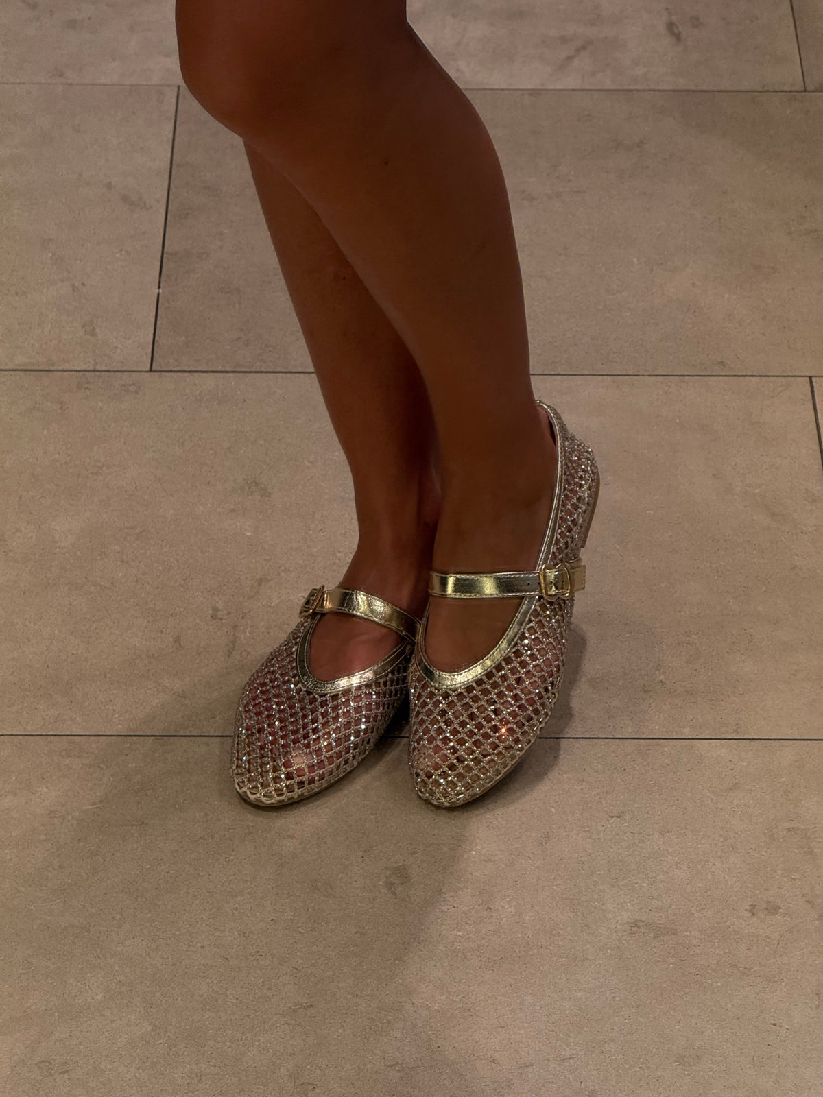 Lola flats