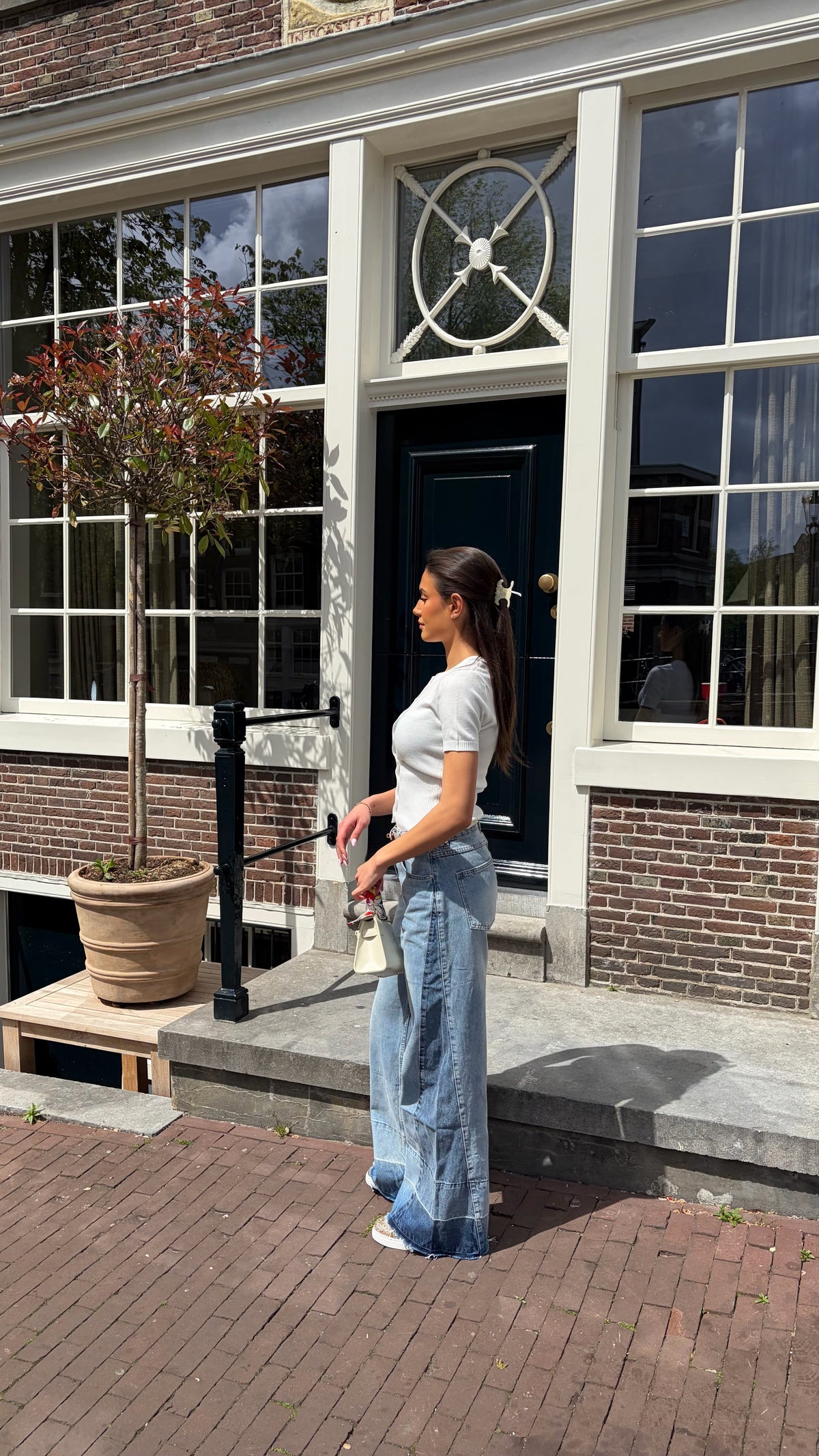 Wide leg jeans