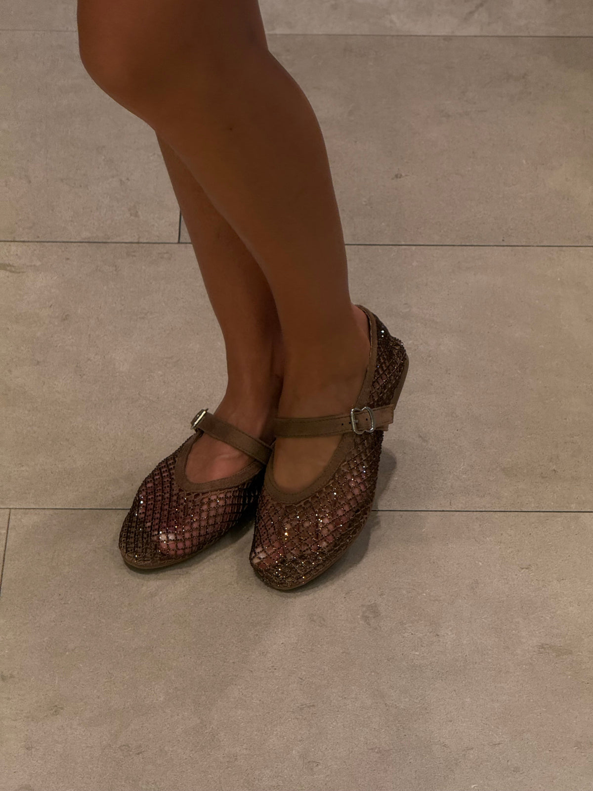 Lola flats